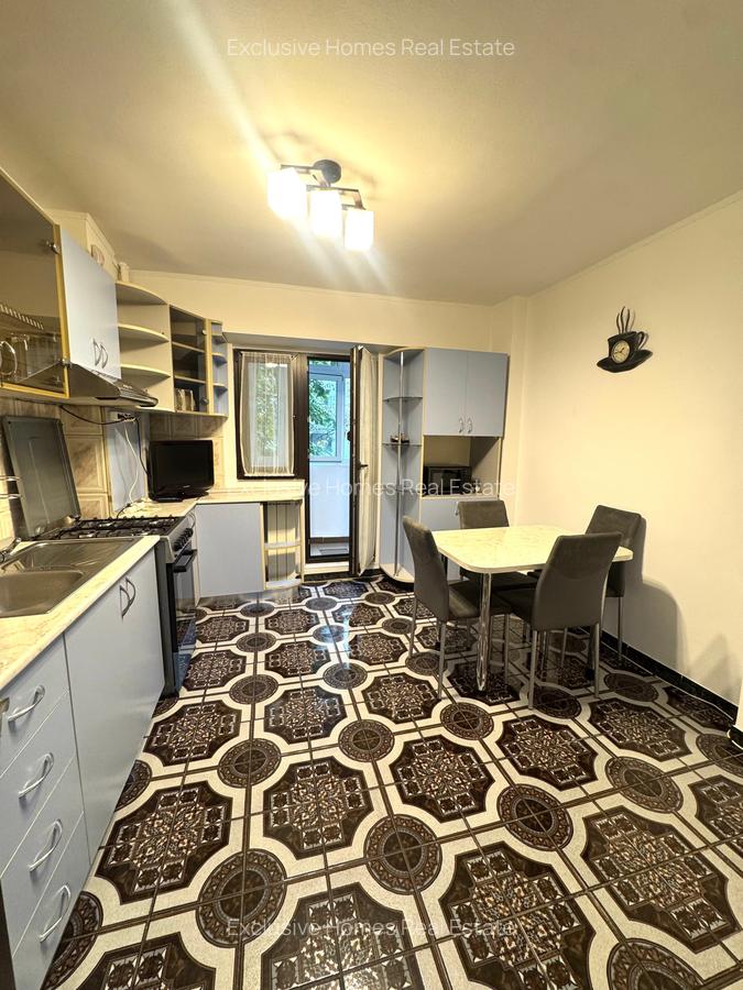 Inchiriere 2 camere + parcare - 10