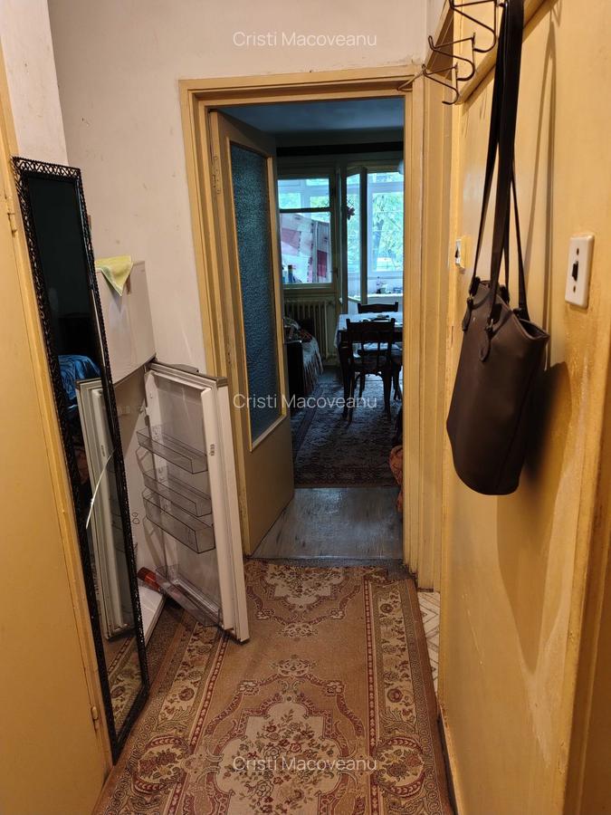 Garsoniera de vanzare in zona Costin Georgian-metrou - 7