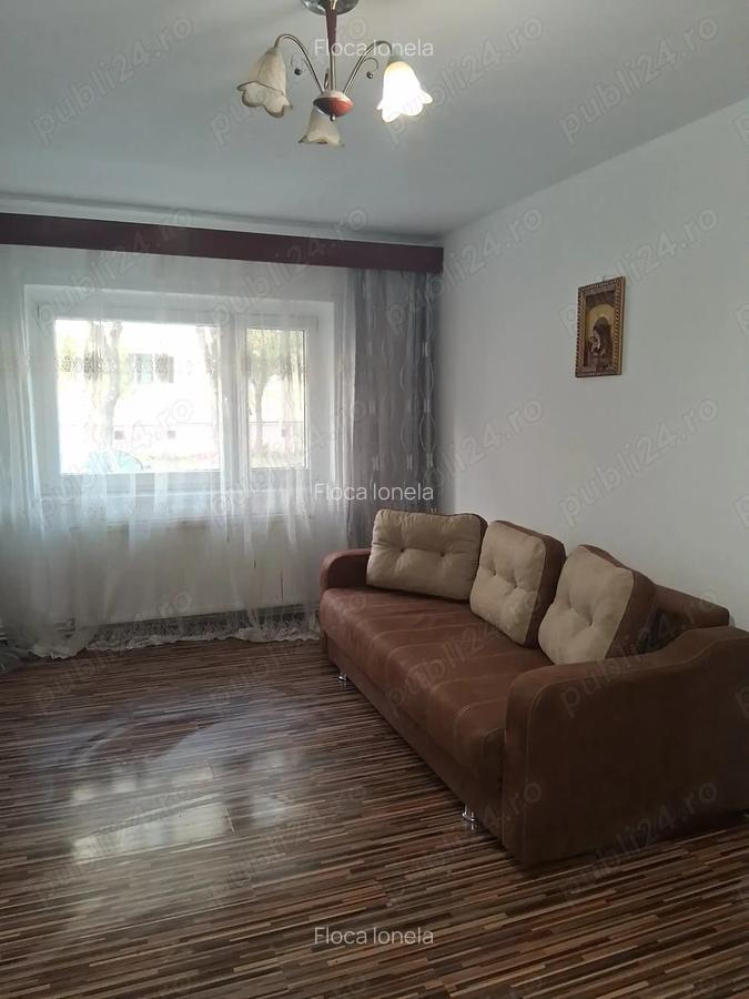 Vand apartament 3 camere decomandat,parter - 3