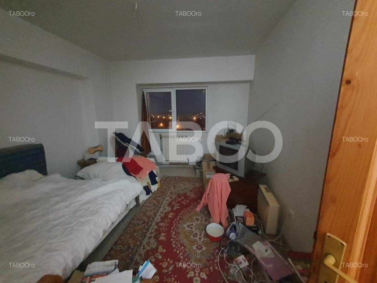 Apartament de vanzare 5 camere 121 mp utili zona Campului Fagaras - 3