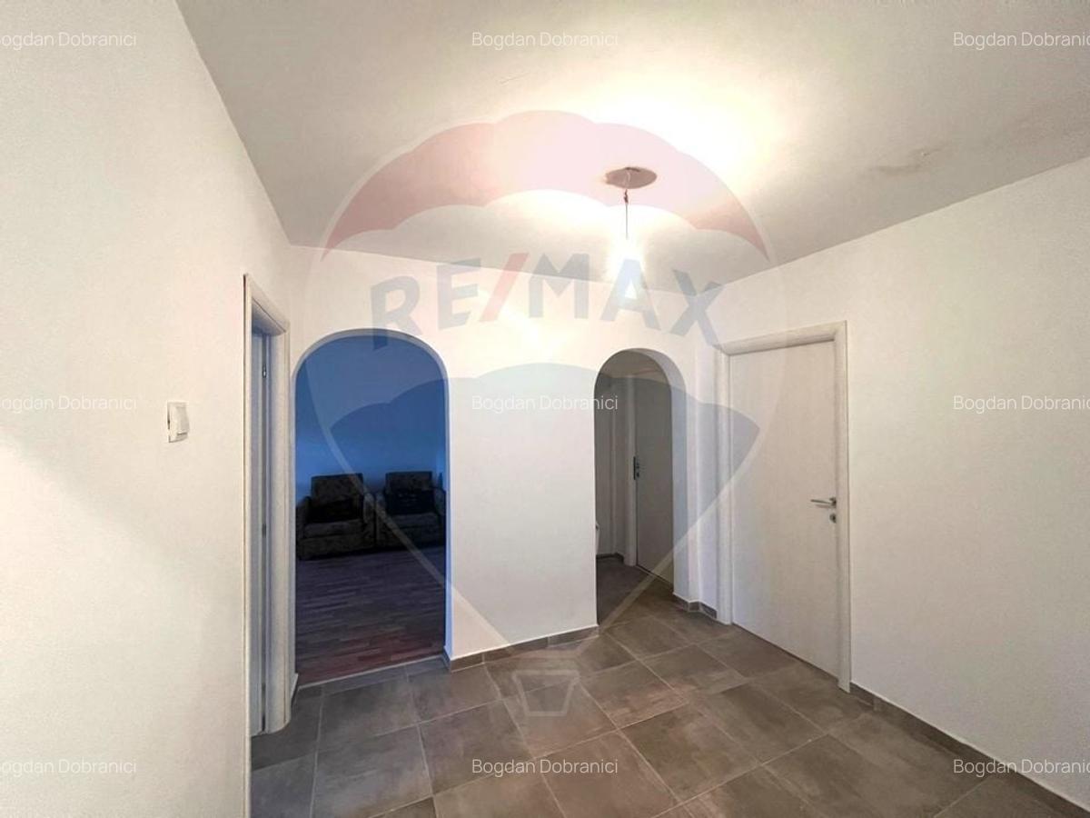 Apartament cu 3 camere decomandate de vanzare in zona Republicii - 4