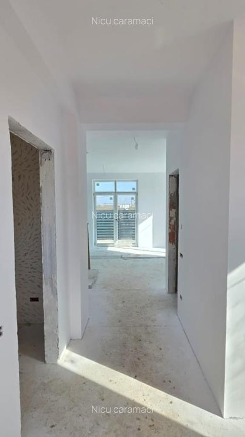 Vila noua P+1+M, 228 mp construiti, Fundeni Dobroesti, strada Balantei - 9