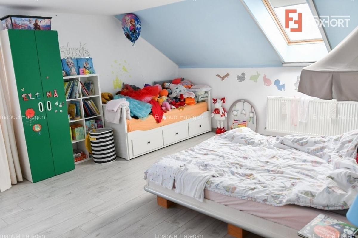 Casa individuala cu 8 camere si teren de 832 mp de vanzare, zona Girocului - 17