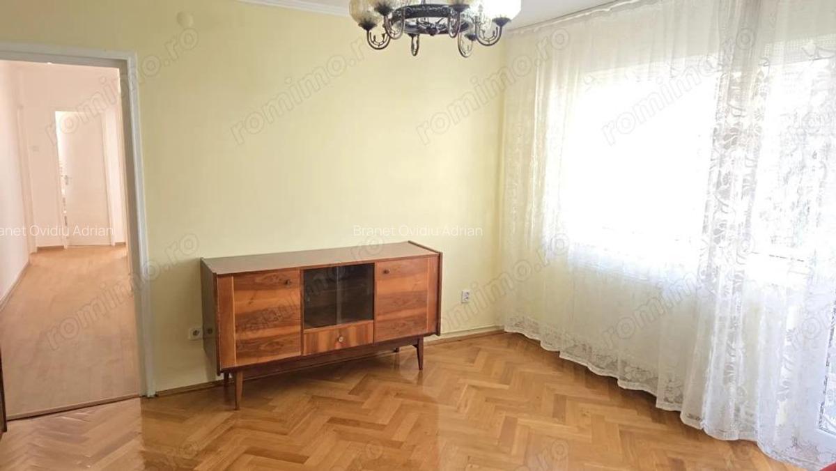 Vand sau inchiriez apartament 4 camere in Deva, zona Pietei Centrale, etaj 3, - 9