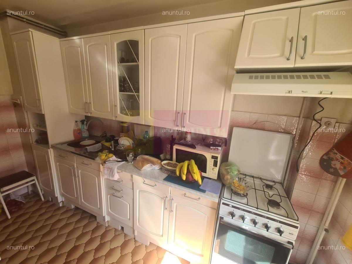 Apartament cu 3 camere de vanzare in Sinaia - 7