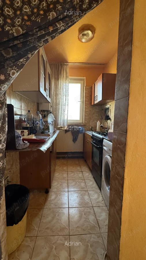 De vanzare, apartament 3 camere, decomandat - 3