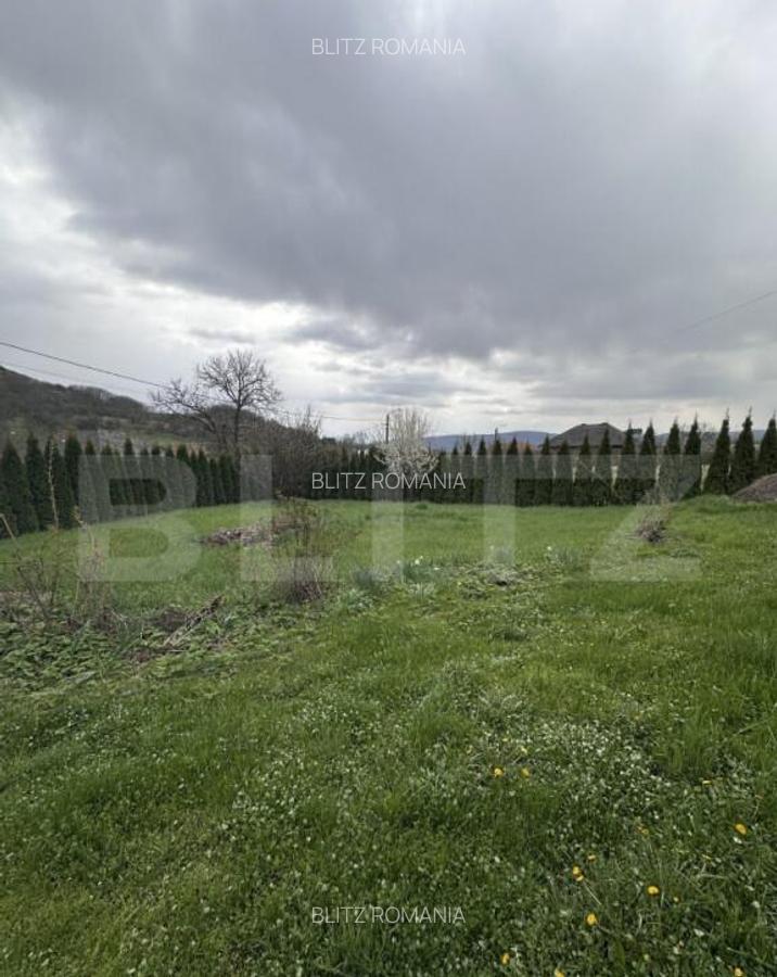 Casa de vanzare, zona deosebita , teren generos,Sali? - 3