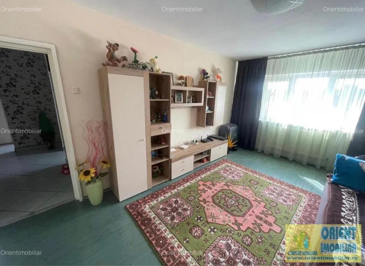 Inel 2, Dezrobirii, decomandat, 2 camere, renovat, gaze, vanzari Constanta - 7