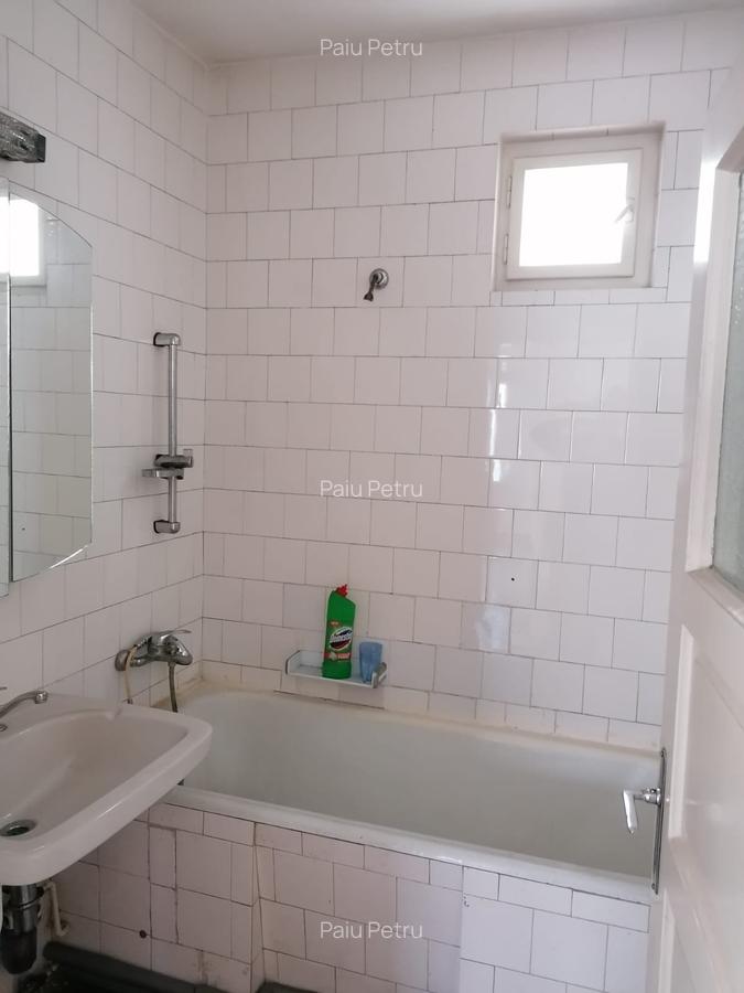 Casa zona Grivitei cu teren de 1000 mp. - 7