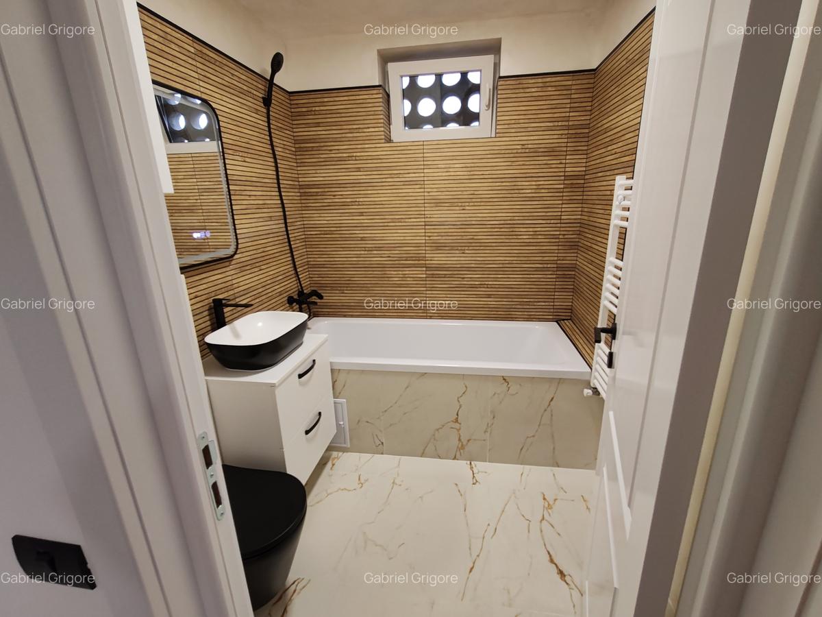 Apartament 2 camere liber la vanzare, recent renovat intrare Tractorul - 10