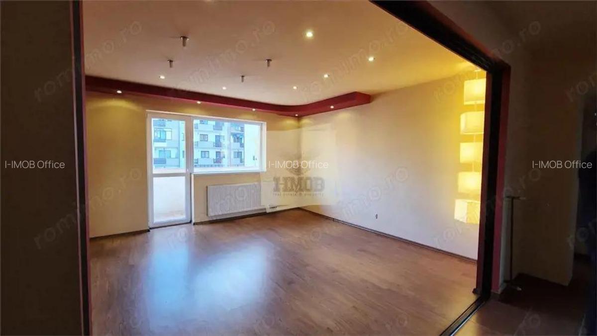 Apartament cu 3 camere 2 balcoane si parcare in Turnisor - 9