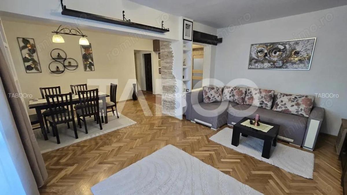 Apartament cochet de vanzare 3 camere 80mp 2 bai balcon zona Centrala - 1