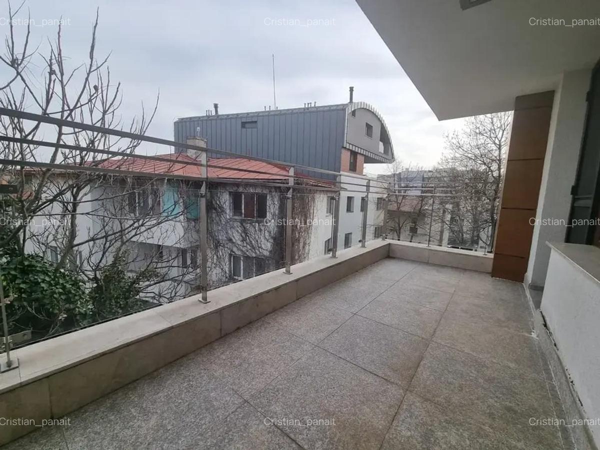 Apartament cu 5 camere decomandat în Kiseleff - 19