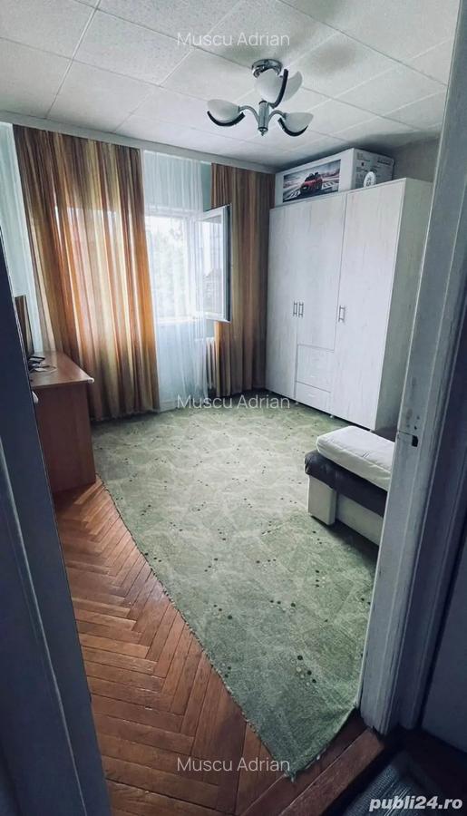 De vanzare apartament decomandat cu 3 camere - 2