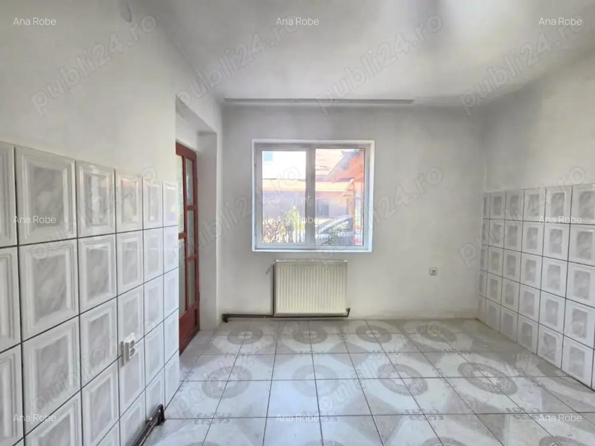 Casa spa?ioasa cu poten?ial comercial Maracineni, la 10 min de Buzau - 8