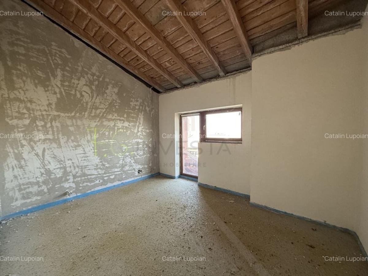 Duplex  cu suprafata utila generosa, pe o strada linistita! - 15