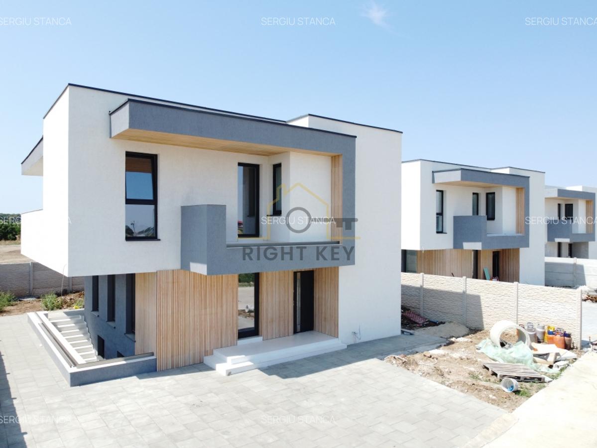 Vila moderna, 140mpu, 400mpt, panouri, baterii, utilitati! Comision 0% - 2