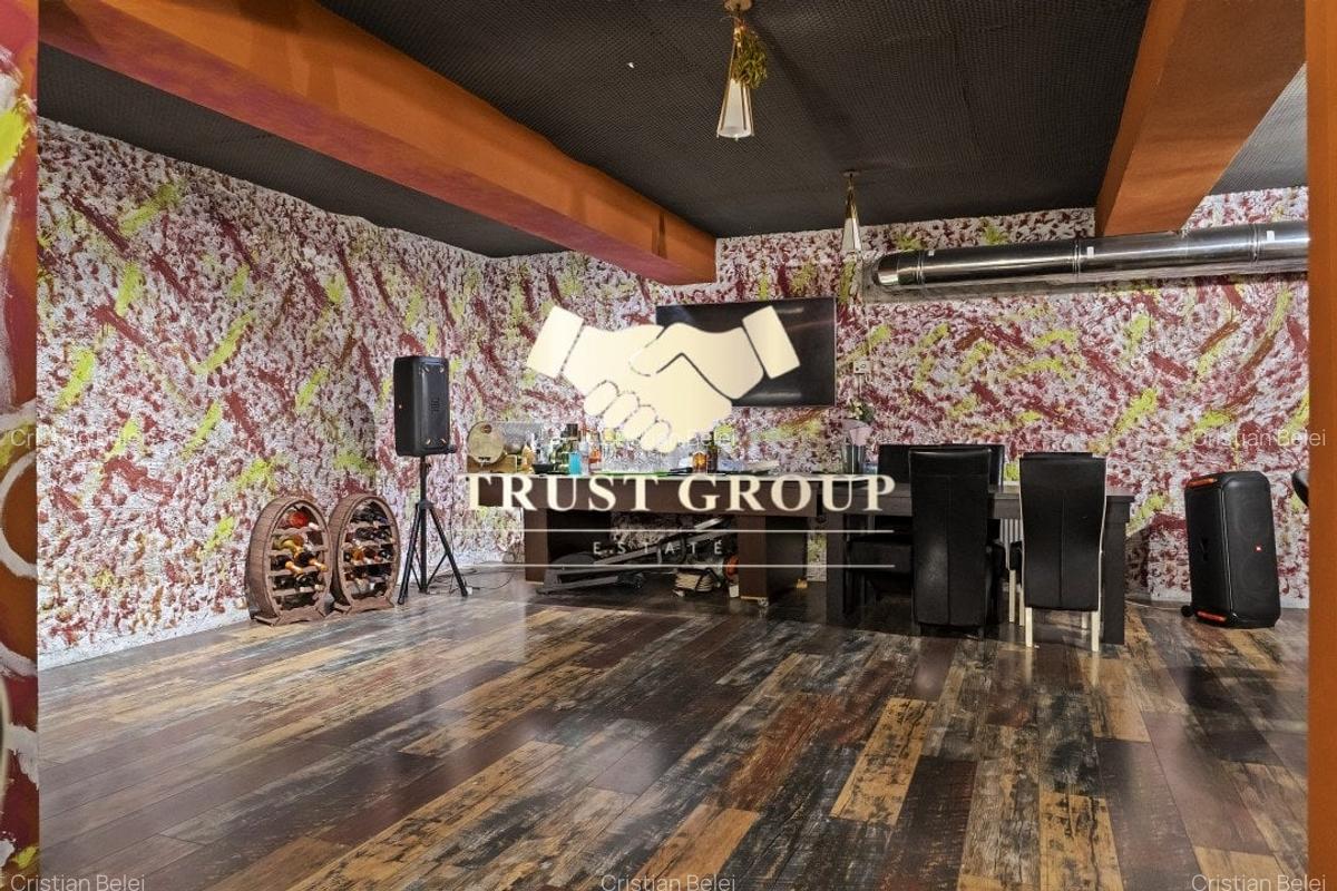-Casa\Vila 9 Camere -  Teren de 700 mp - Ideala pentru Familii sau Businessuri - 46