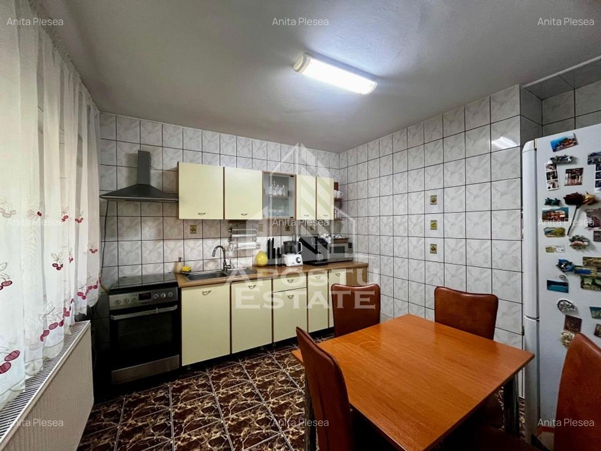 Apartament 3 camere,parter inalt,centrala proprie, zona Lipovei - 11