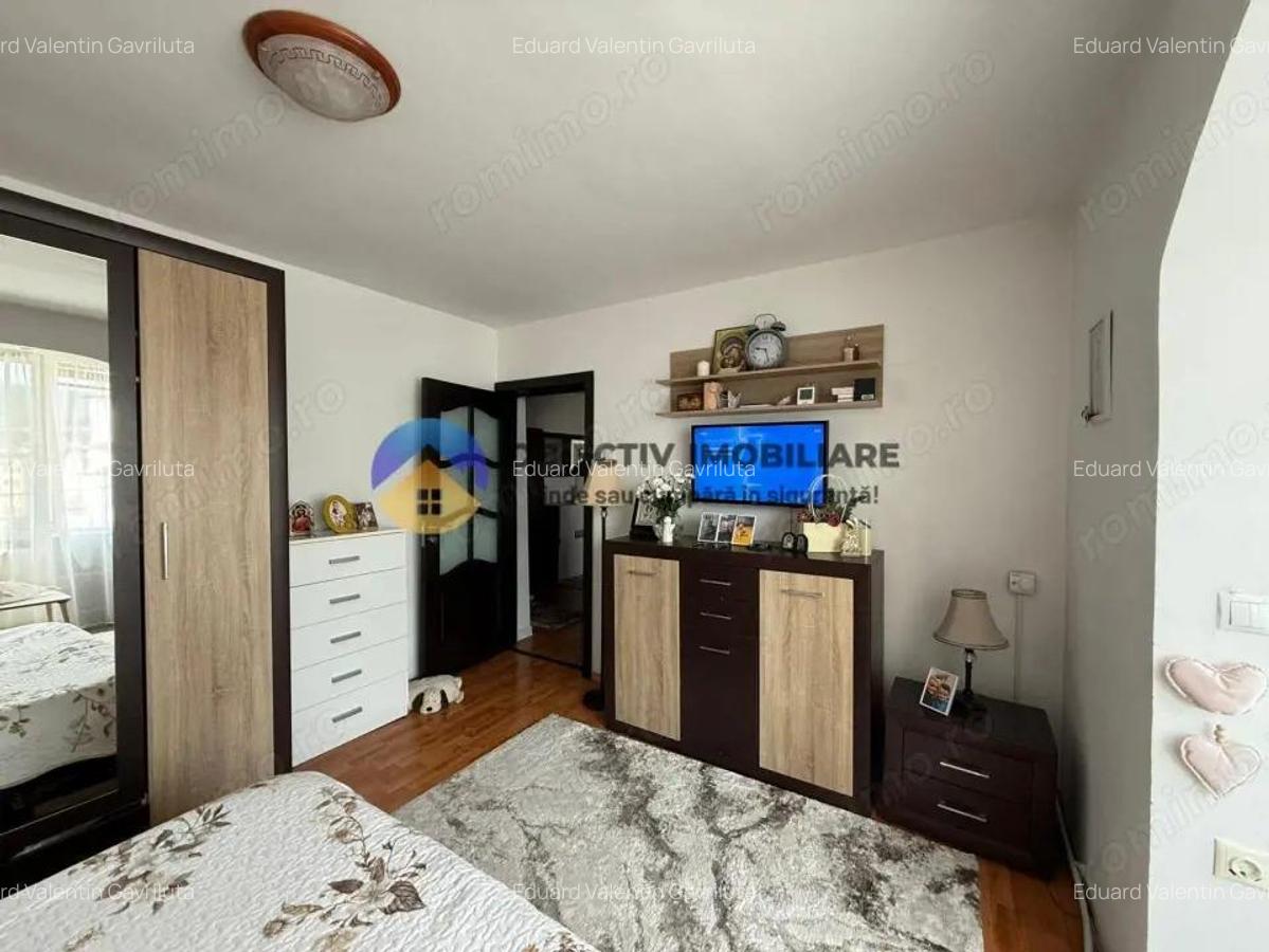 Apartament de vanzare - Zona Precista - 4