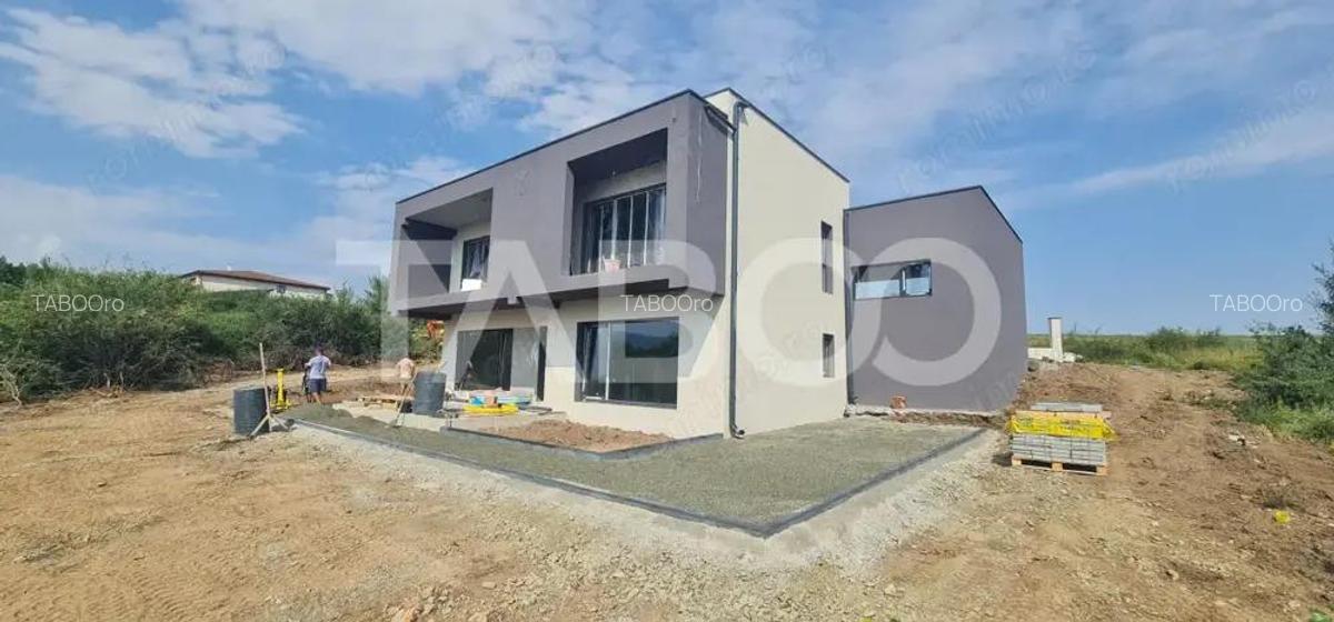 Casa individuala spatioasa Selimbar - pret excelent - 5
