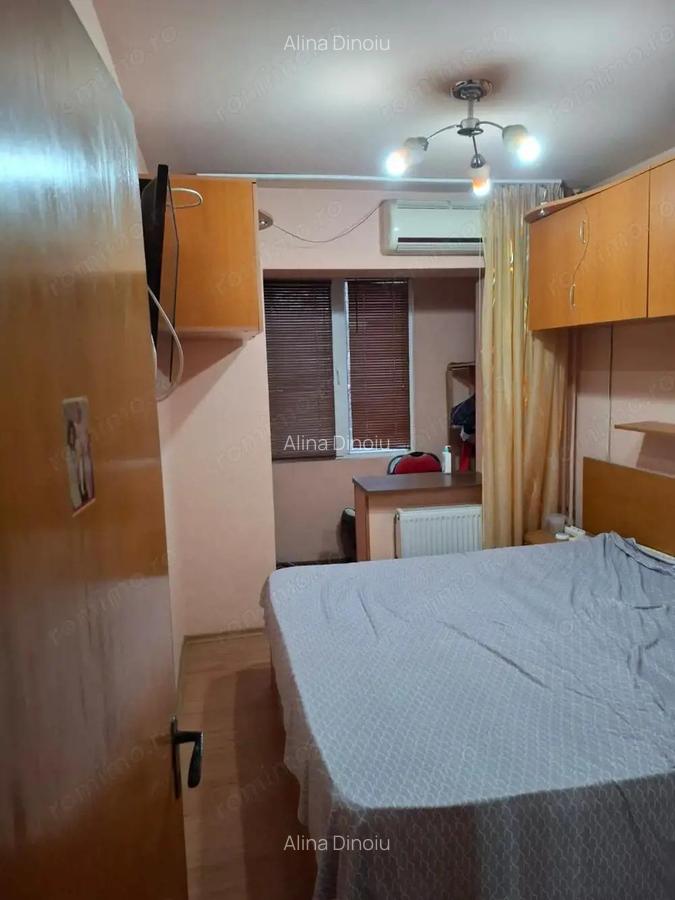 Apartament 3 camere Dristor 1/4 bloc 1982 - 6