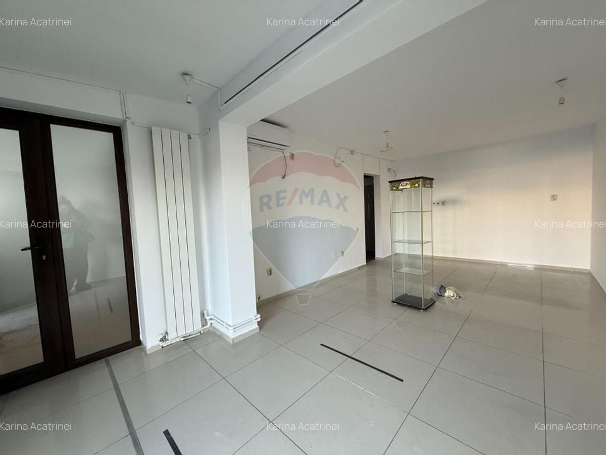 Spatiu comercial de vanzare in zona Tomis Nord Ciresica Constanta - 2