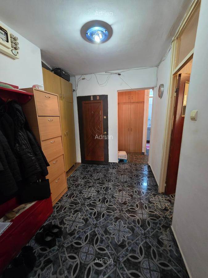 1 Decembrie 1918, 15 minute metrou, Auchan, bloc 1980, 2 gr sanitare, - 17