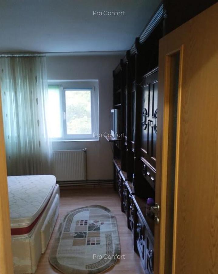 Garsoniera zona Traian etaj 2 in T - 2