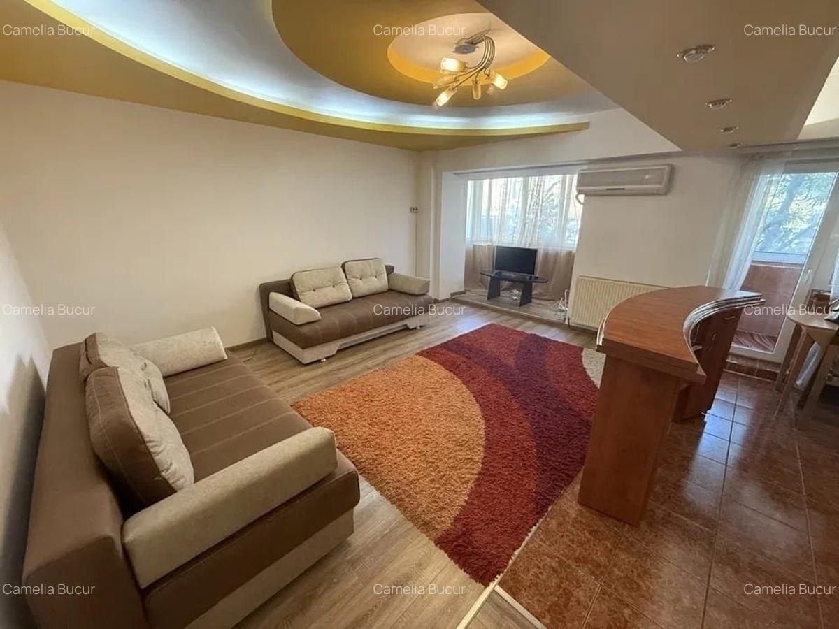 Apartament cu 3 camere decomandat în Păcurari - 1