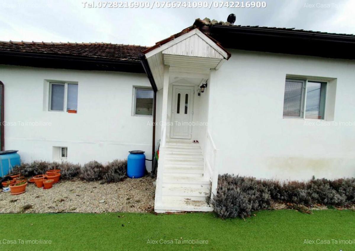 Inchiriere casa cocheta, situata in Tetila (Curti?oara Go - 13