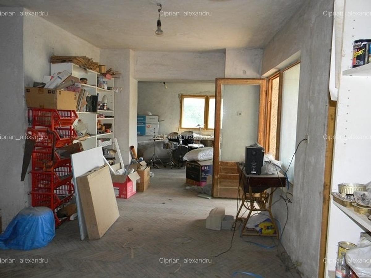 Casă cu 5 camere în Bartolomeu - 7