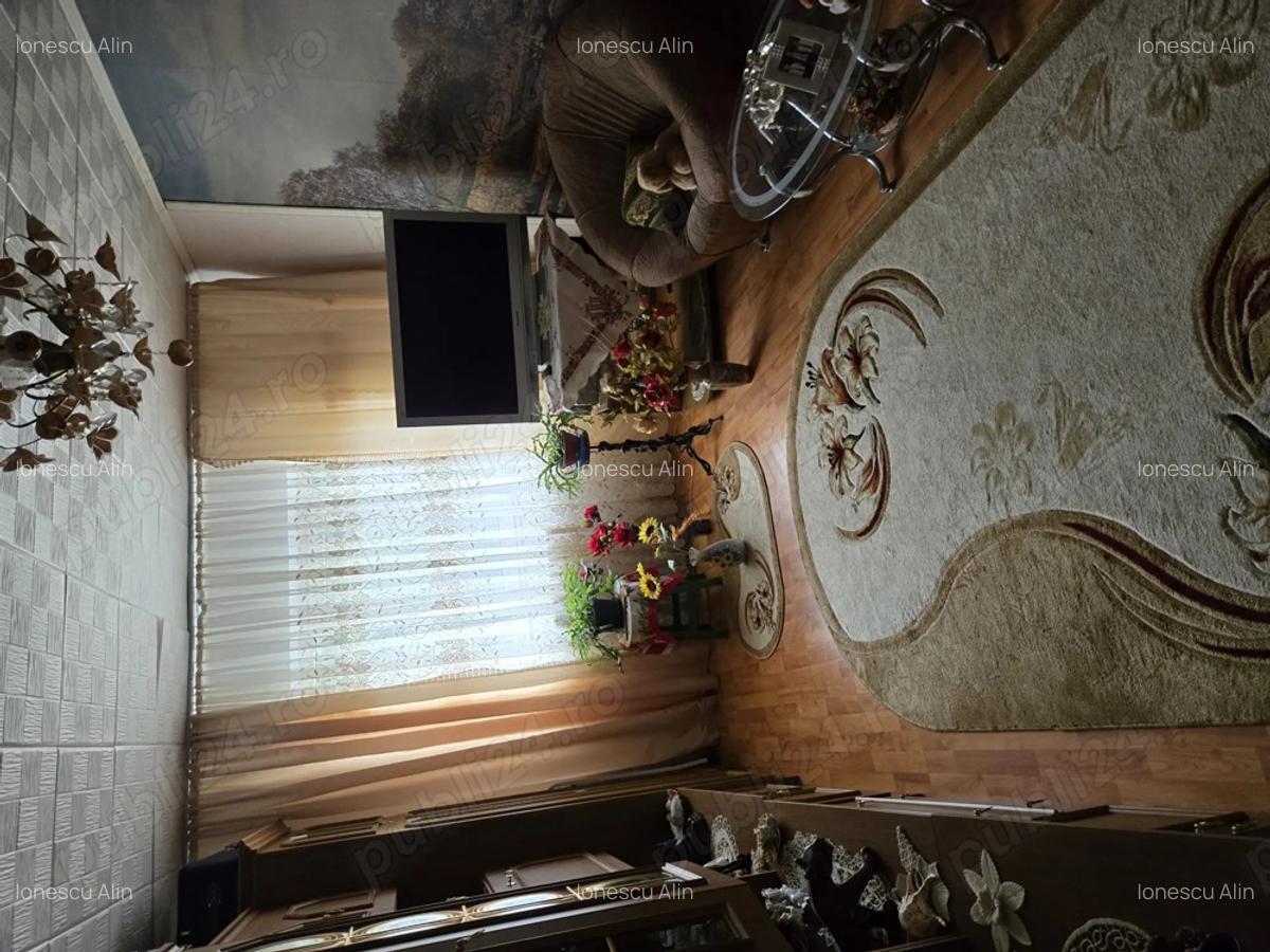 Apartament 3 camere, decomandat, etajul 1 - 6 Apartament 3 camere, decomandat, etajul 1 - 6