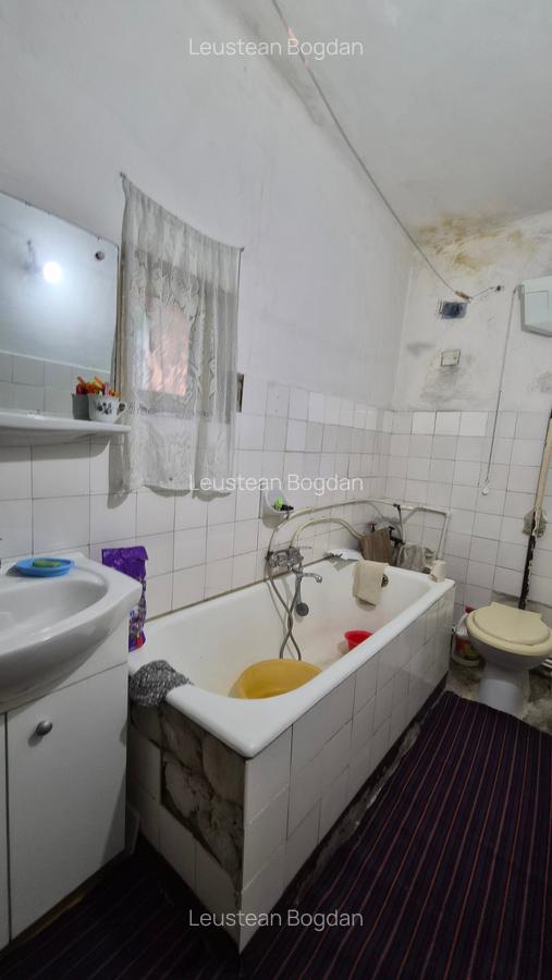 Inel II -Coiciu -scoala generala 39 -casa chirpic 77 mp +teren 236 mp - 10