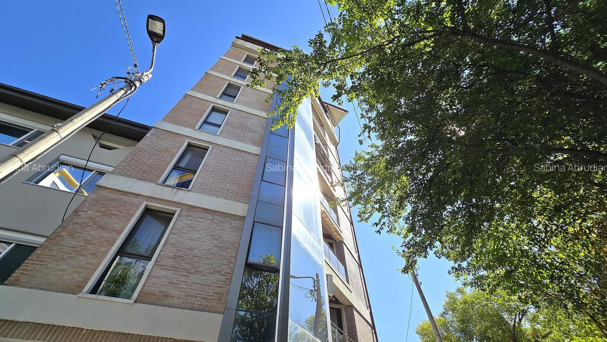 Super pret | 55 utili + Balcon | Bloc 2011 | VIDEO - 9