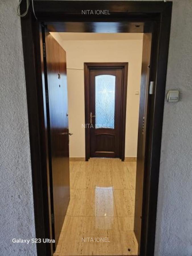 Vanzare 3 Camere Basarabia – Metrou Piata Muncii, loc de parcare - 9