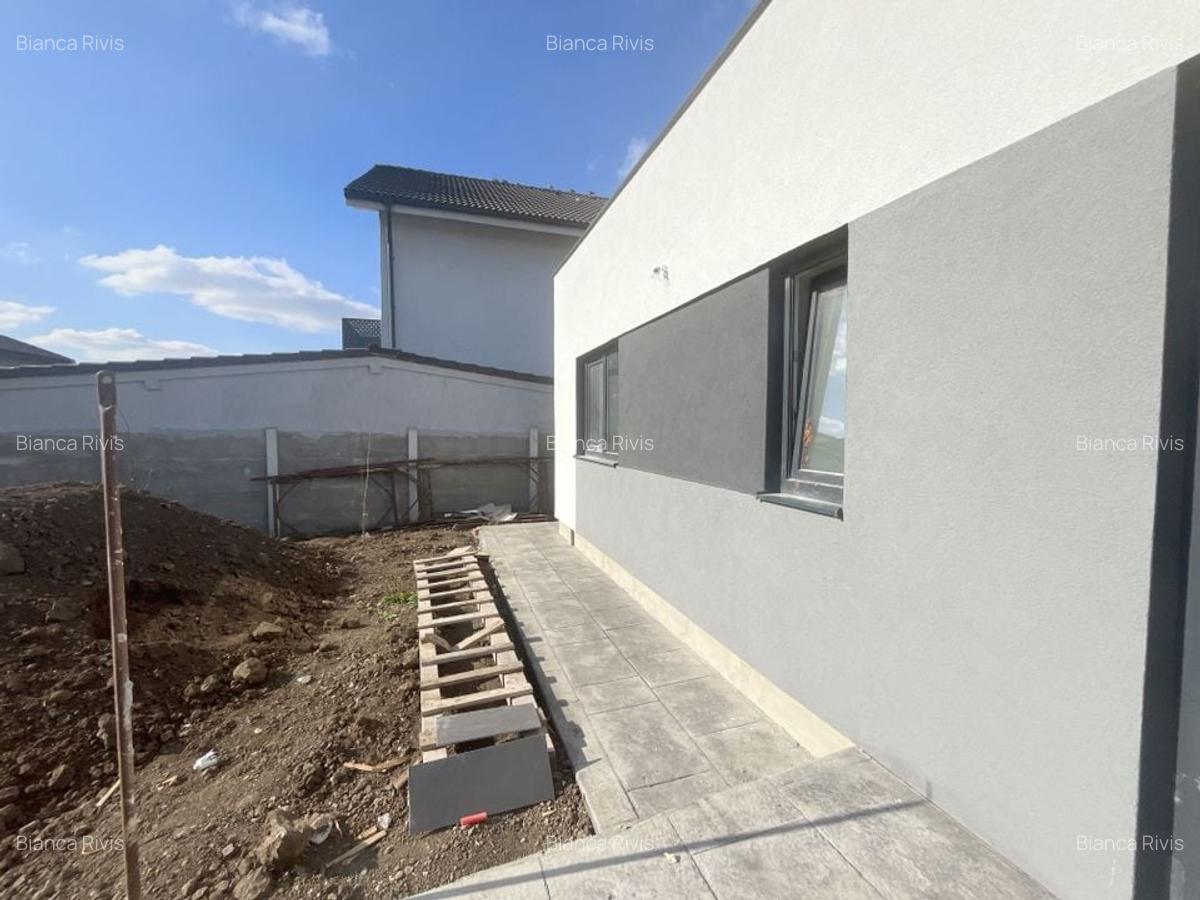 Duplex pe parter- Dumbravita - 22