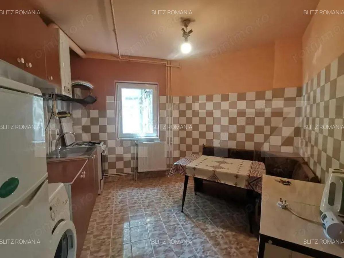 Apartament 2 camere, decomandat, zona Soarelui - 10