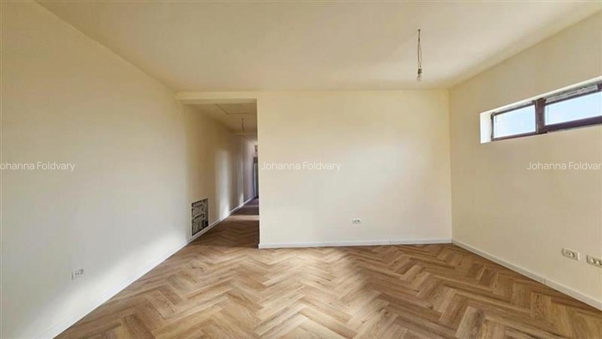Casă cu 3 camere în Sânandrei - 10