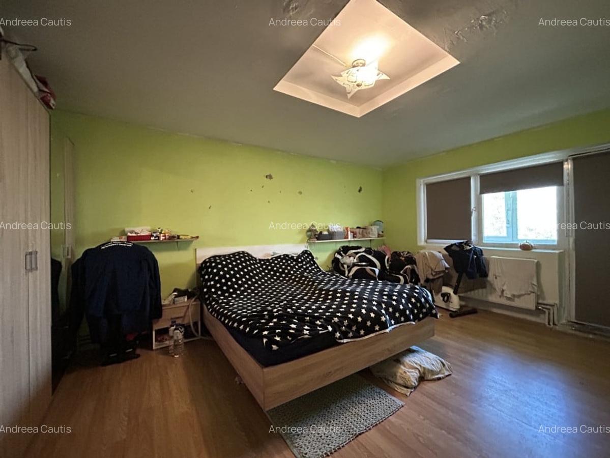 Apartament 4 camere, decomandat, etajul 1, 2 bai, zona Steaua - 1 Apartament 4 camere, decomandat, etajul 1, 2 bai, zona Steaua - 1