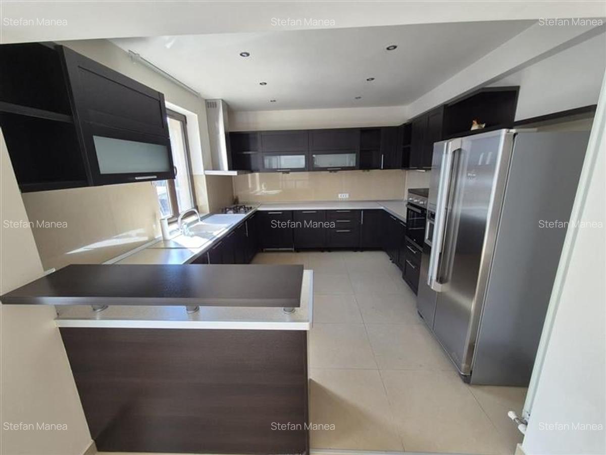 Vila spatioasa cu piscina Comuna Berceni - 13