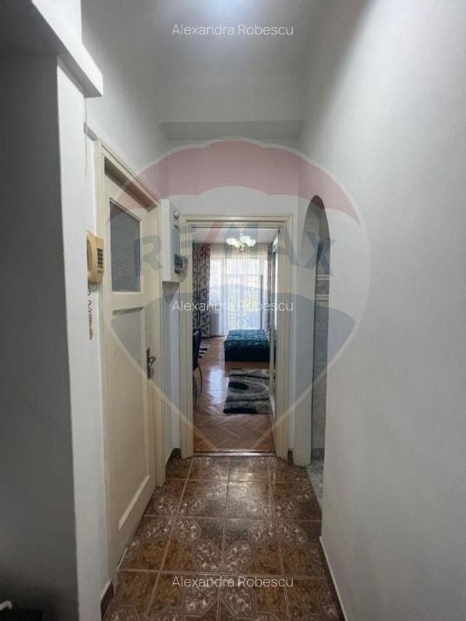 Garsonieră decomandată în P-ța Romană - 3
