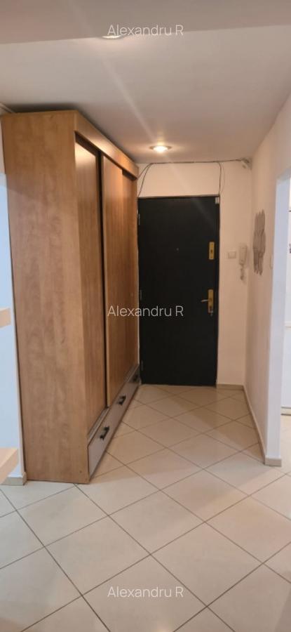 Birou complet mobilat, 85 mp, 3 camere, langa Mall Vitan , centrala - 18