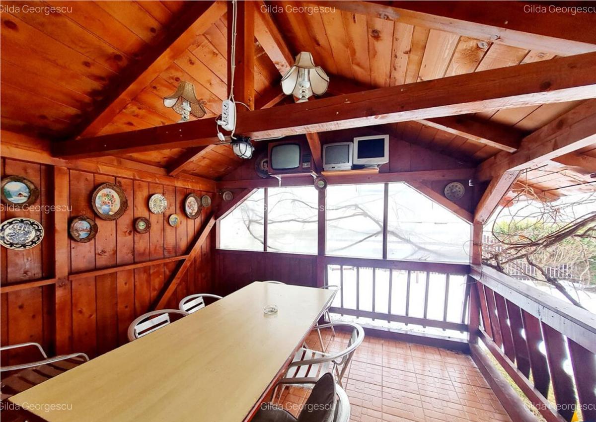 FILM! Pensiune in decor de poveste, loc de istorie si legend - 16