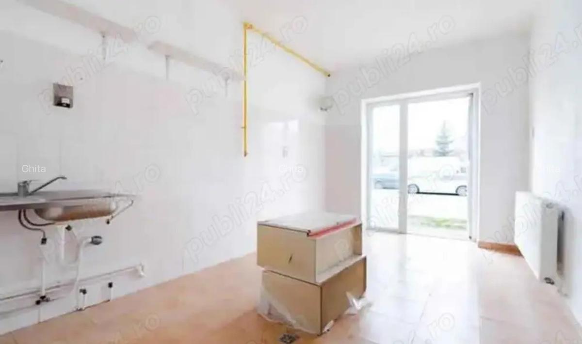 Inchiriez spa?iu comercial pretabil ?i pentru alimenta?ie publica - 2