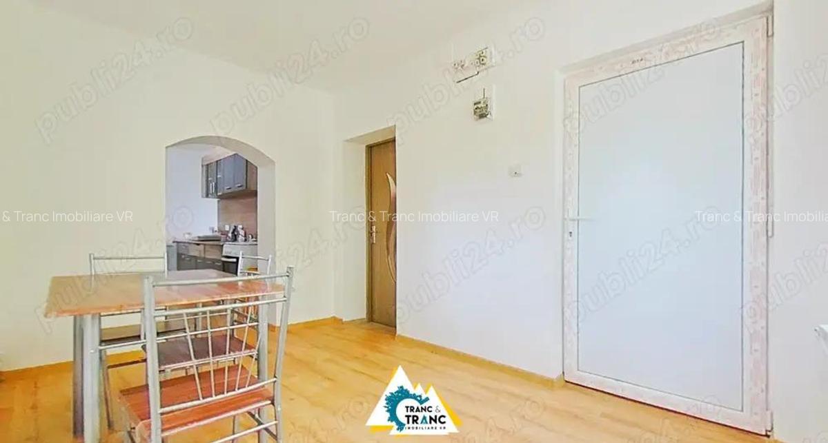 Casa spa?ioasa cu 3 camere, teren generos ?i anexe Curtici, Arad - 6