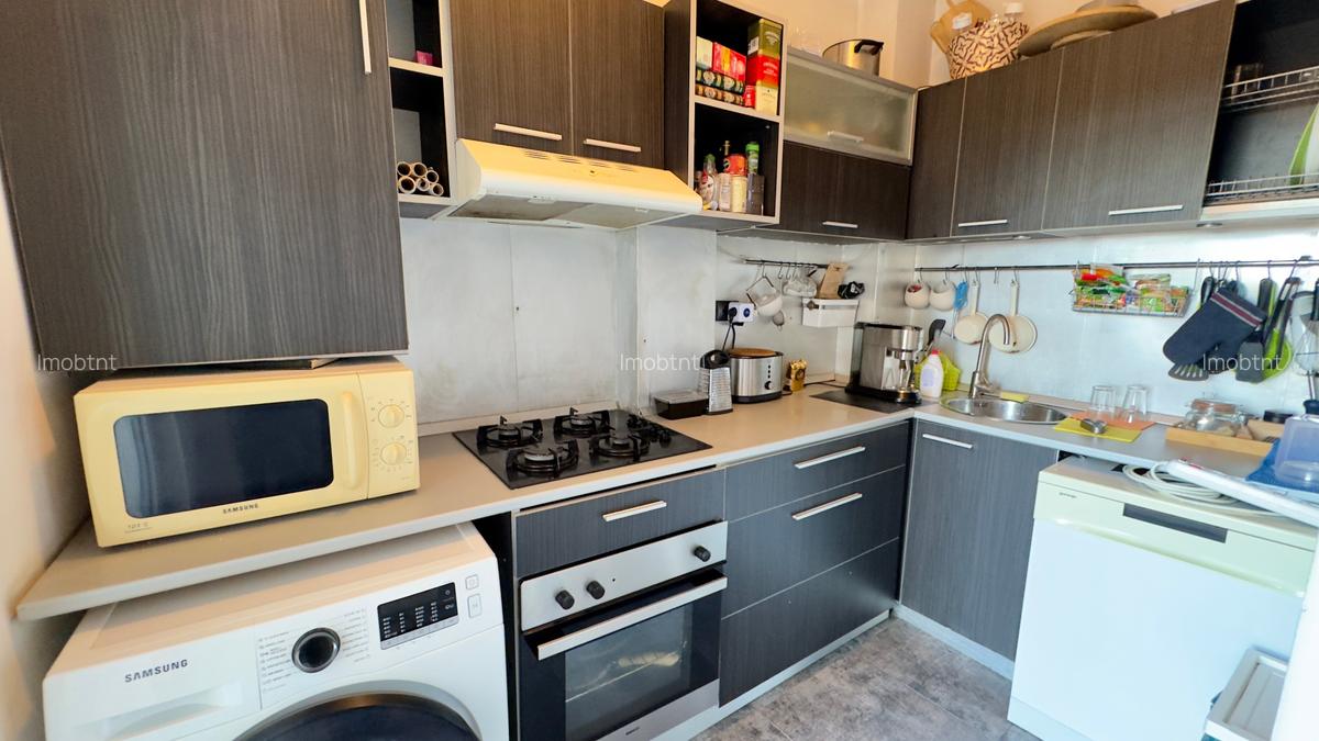 Apartament 4 camere Batistei, strada Vasile Lascar - 24
