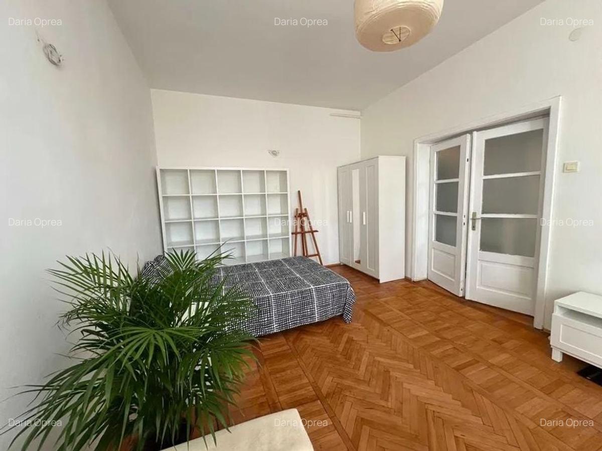 Garsoniera cocheta, Vatra Luminoasa - 2