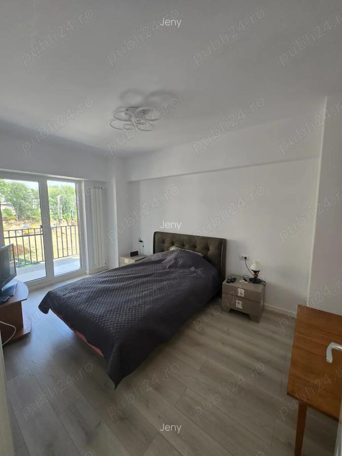 Vand apartament cu 2 camere si boxa la etajul 5 - 6