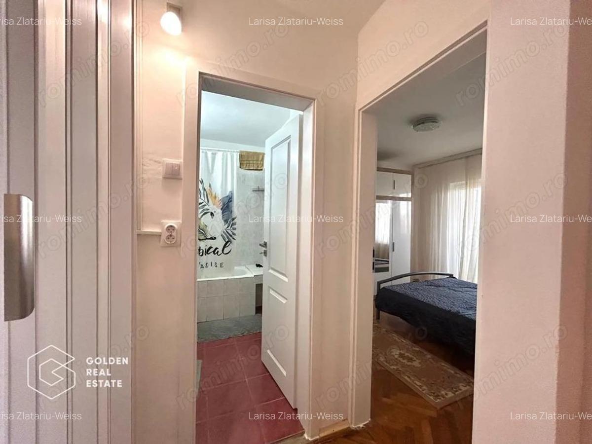 Apartament cu 3 camere, etaj 3, zona 300 Micalaca - 11 Apartament cu 3 camere, etaj 3, zona 300 Micalaca - 11